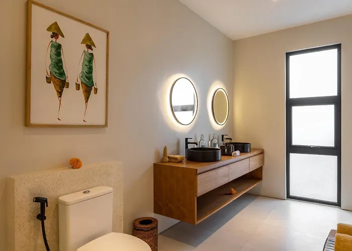 Premium 5 Bd Luxury 300m To & Ku De Ta